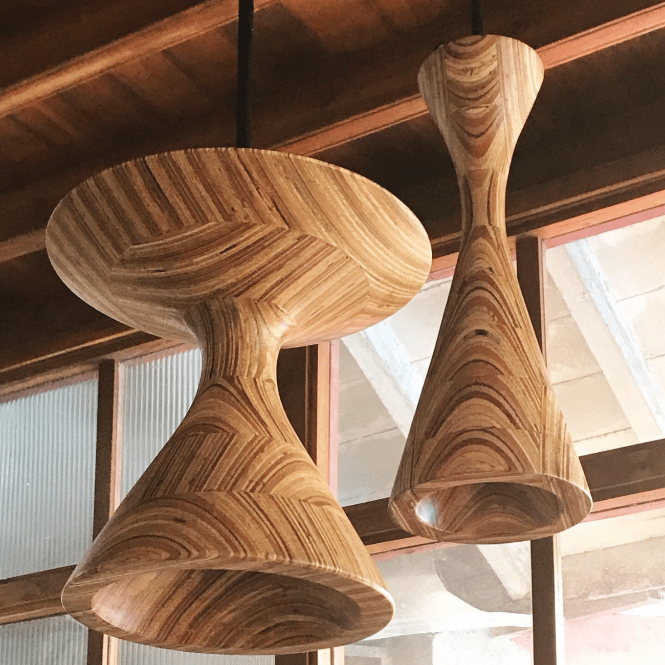 Hourglass Pendant Lamp Short
