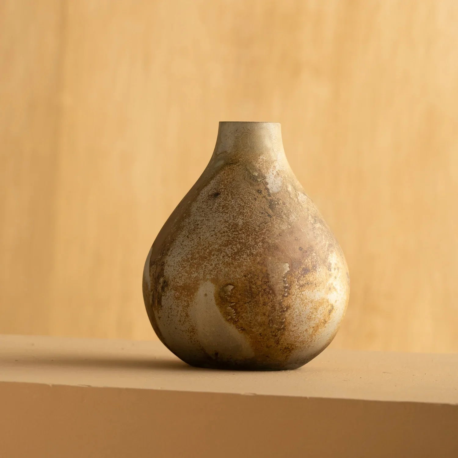 Lyco Vase