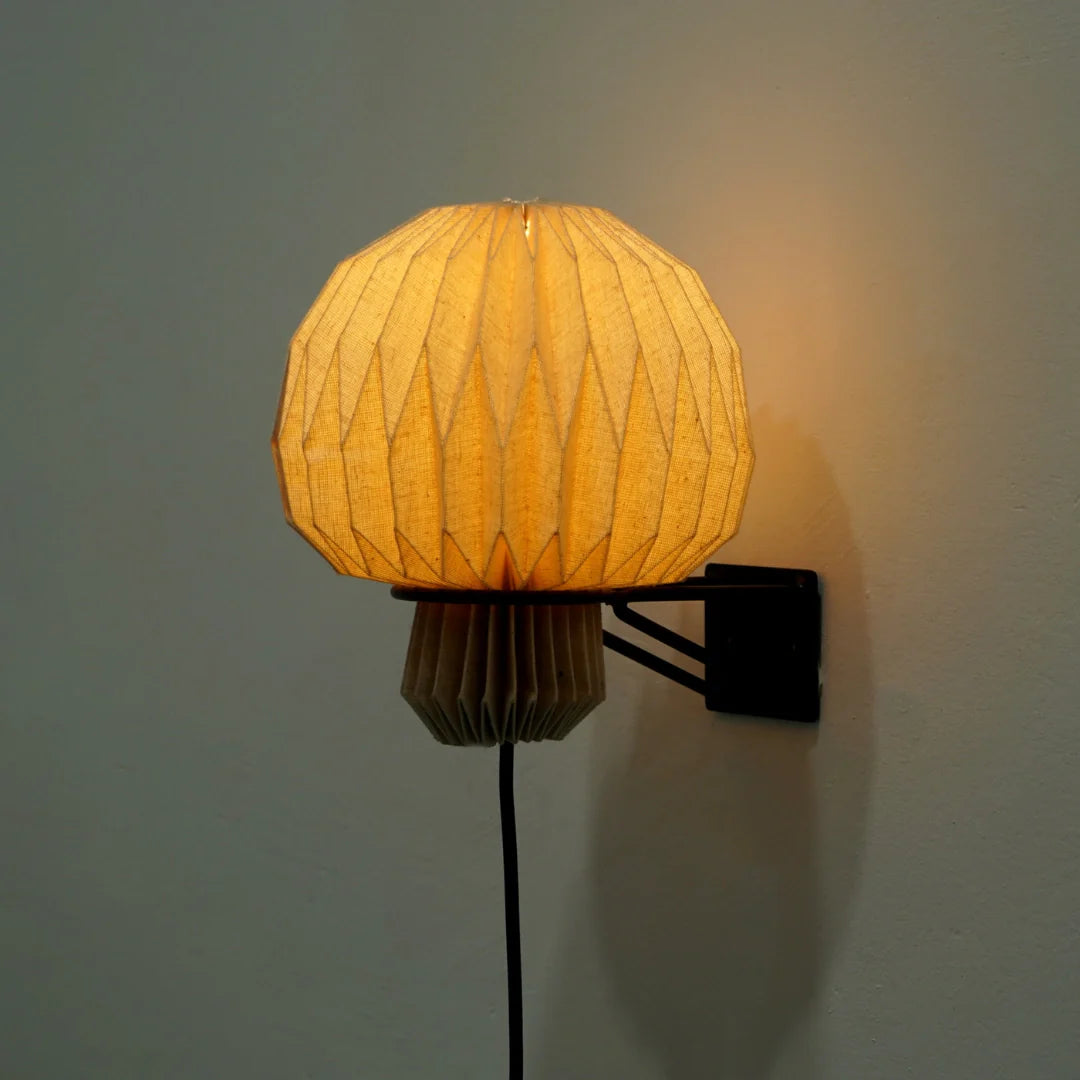 Amber Sconce Origami Wall Lamp