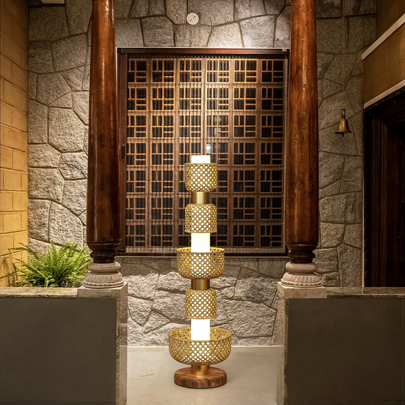 Metamorphosis Floor Lamp DDBDA