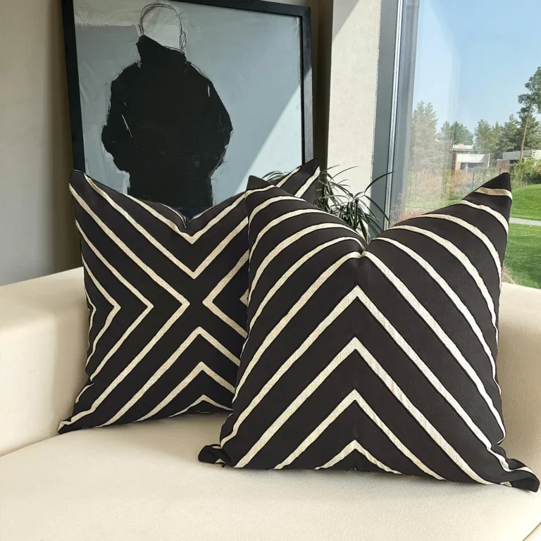 Monolyth Applique – Black and white cushion