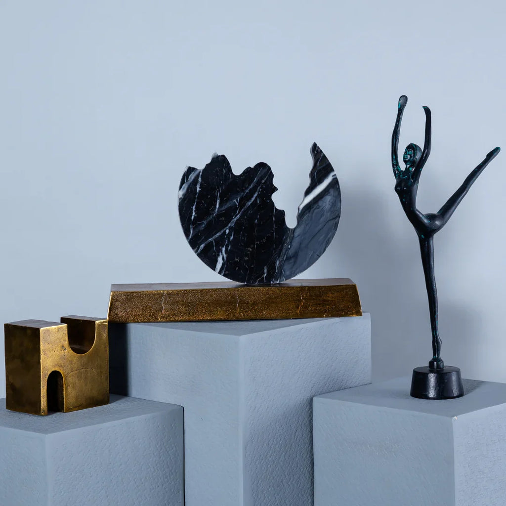 Lea Showpiece Object