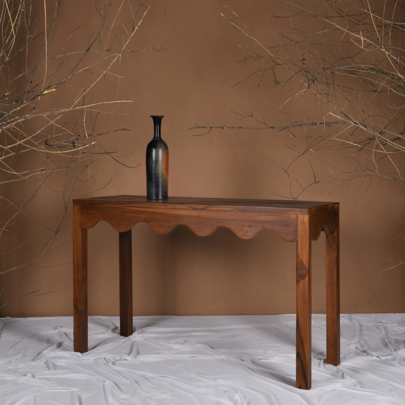 Scallop Teakwood Console Table