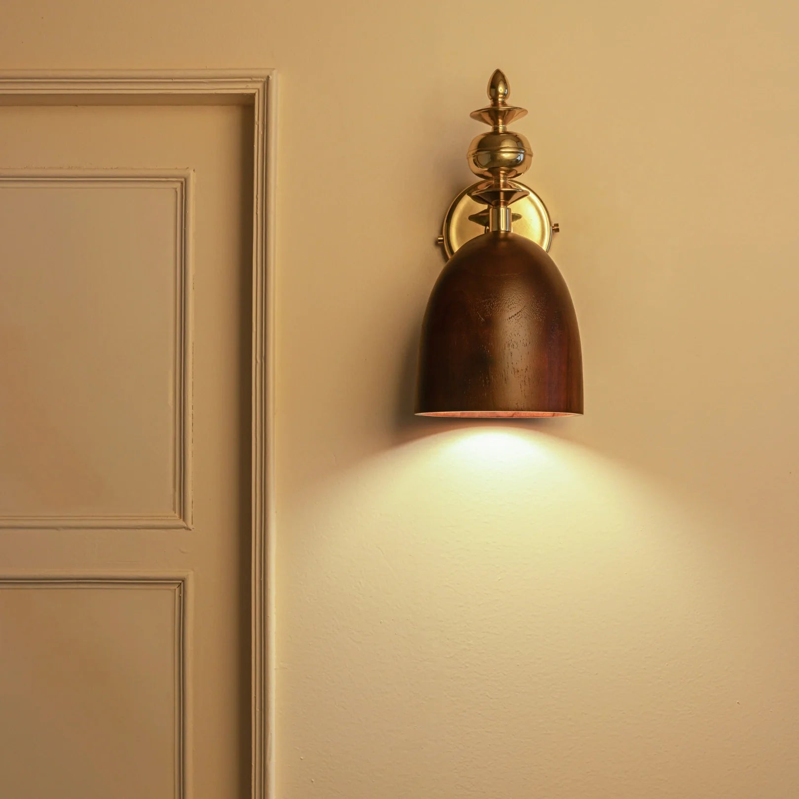 Kalash Wall Light 1