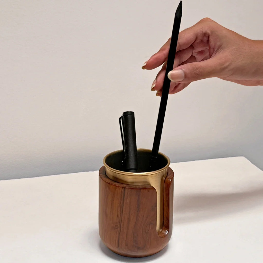 Slit Pen Stand