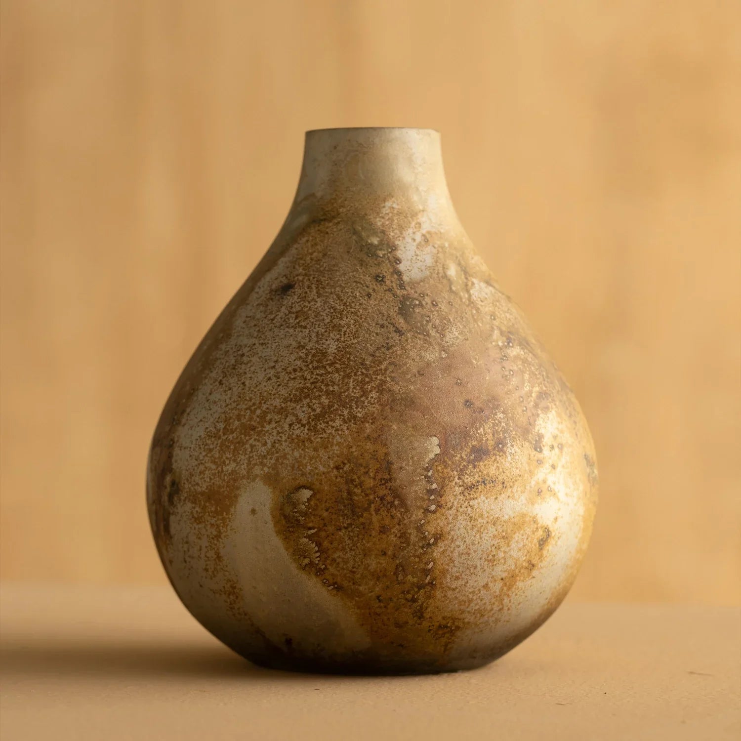 Lyco Vase