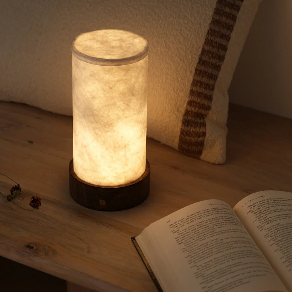 Magnus Touch Lamp