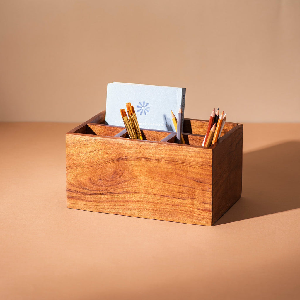 Dine in Paradise: Spoon & Fork Stand