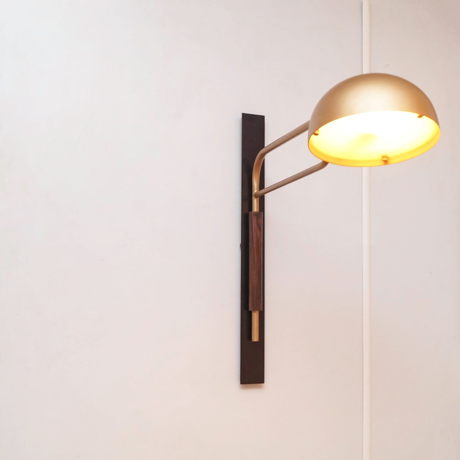 Gold Coast Retreat Teak Wood Wall Fixture