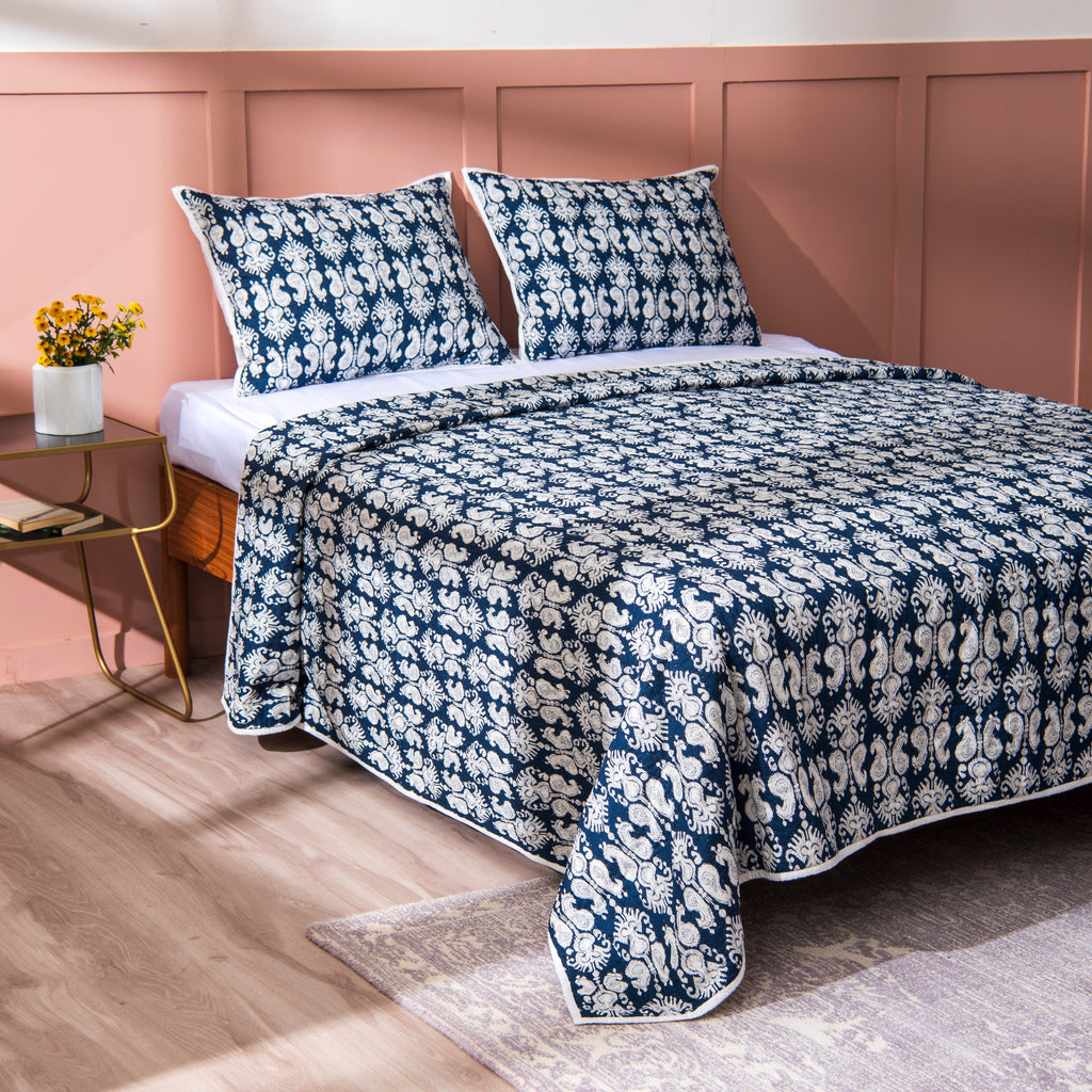 Cotton Printed Quilt & Shams