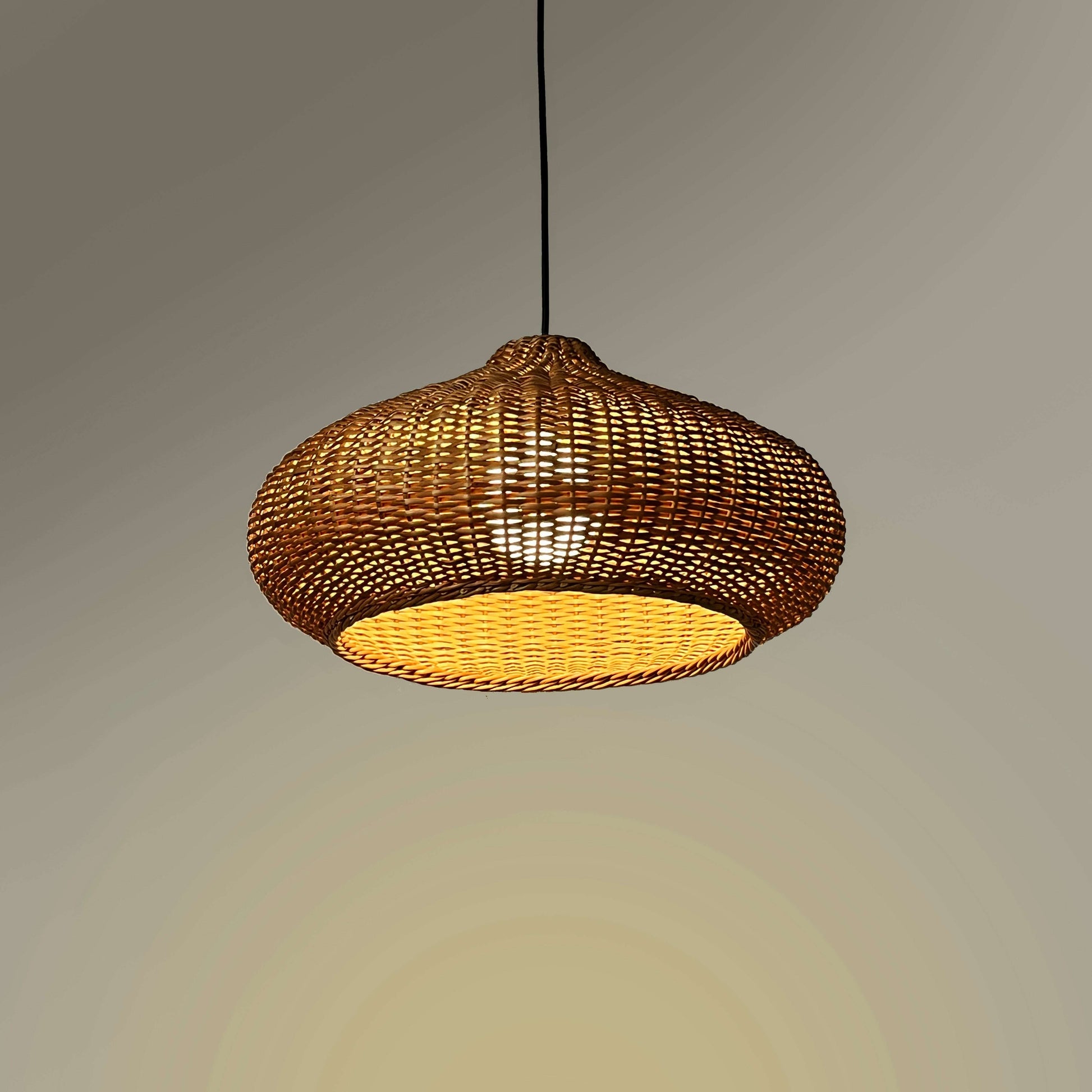 Akasa Pendant Lamp