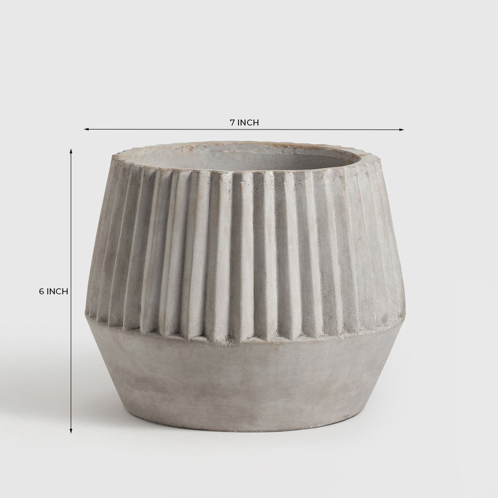 Conea Geo Small Outdoor Planter