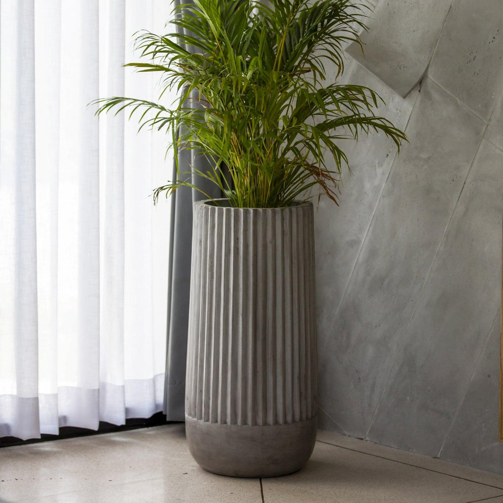 Lufy Linea Outdoor Planter