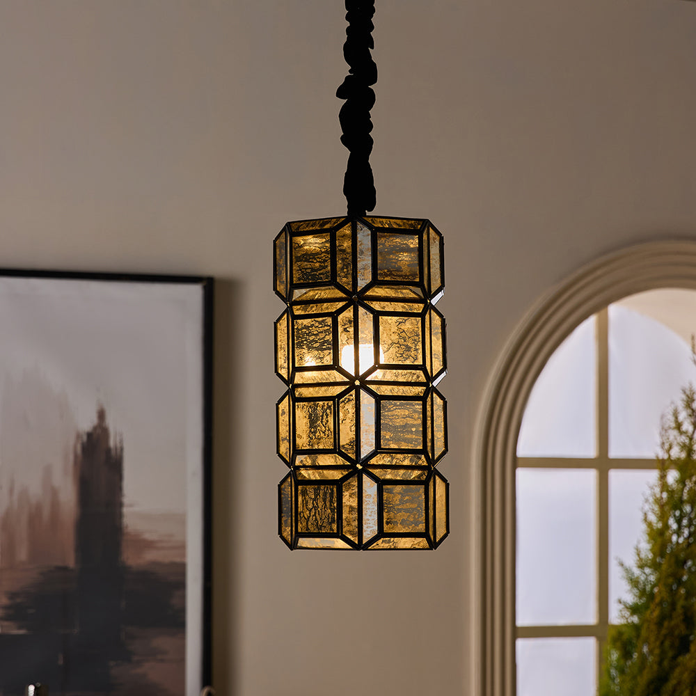 Avery Reeds Lamp