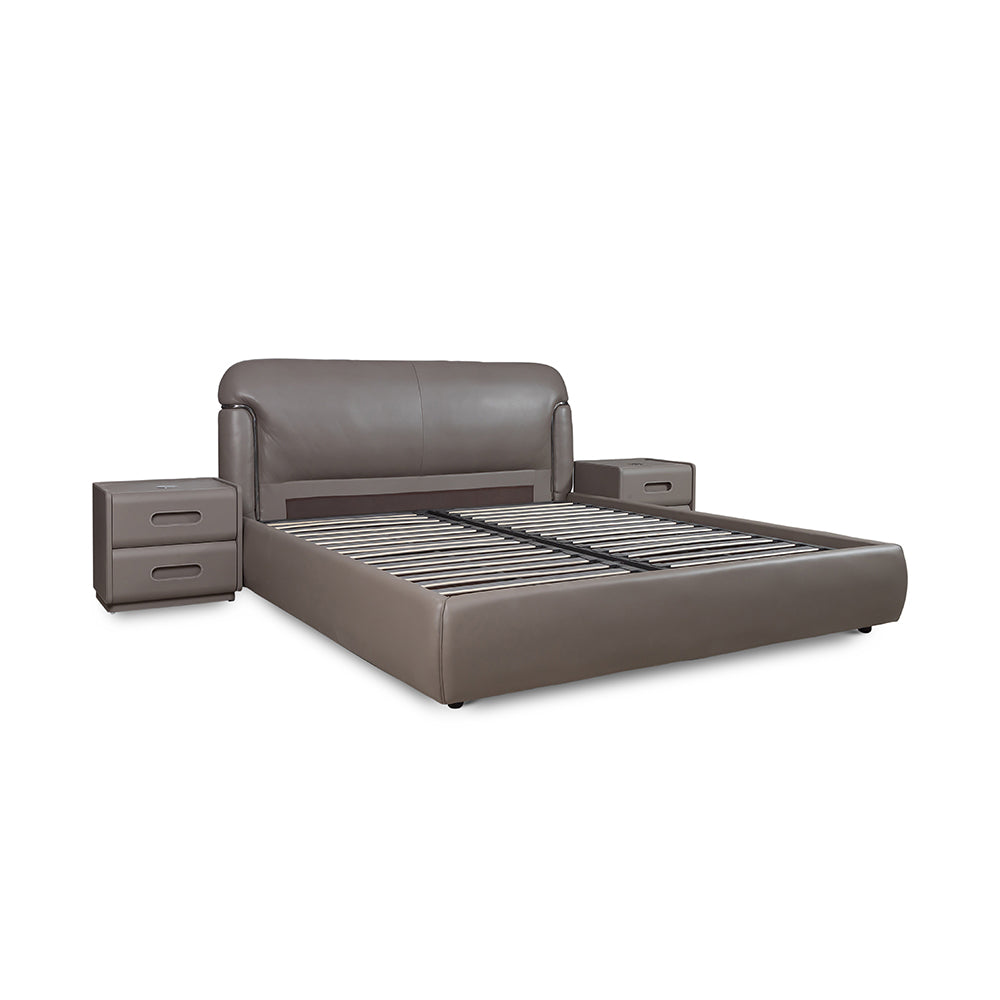 Auburn Leather Bed