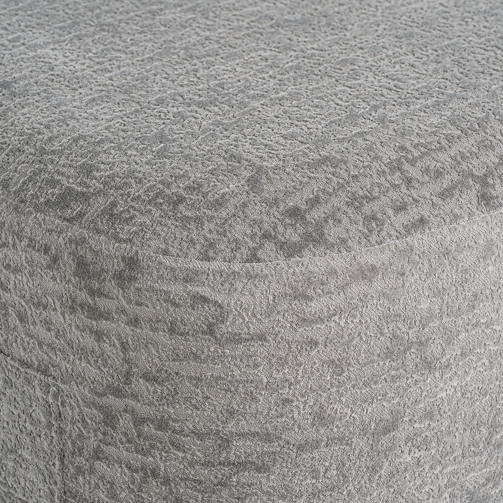 Charlotte Carter Pouf