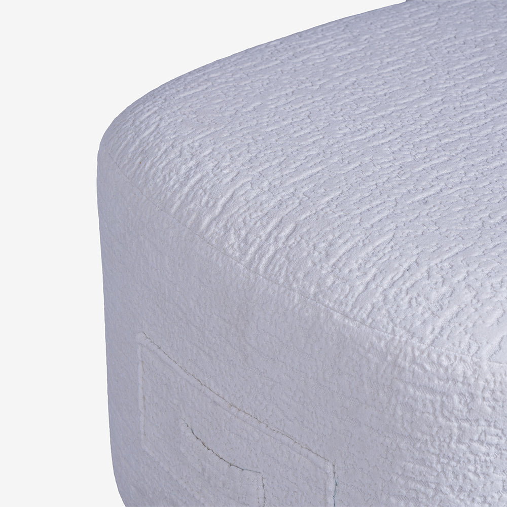 Charlotte Carter Pouf