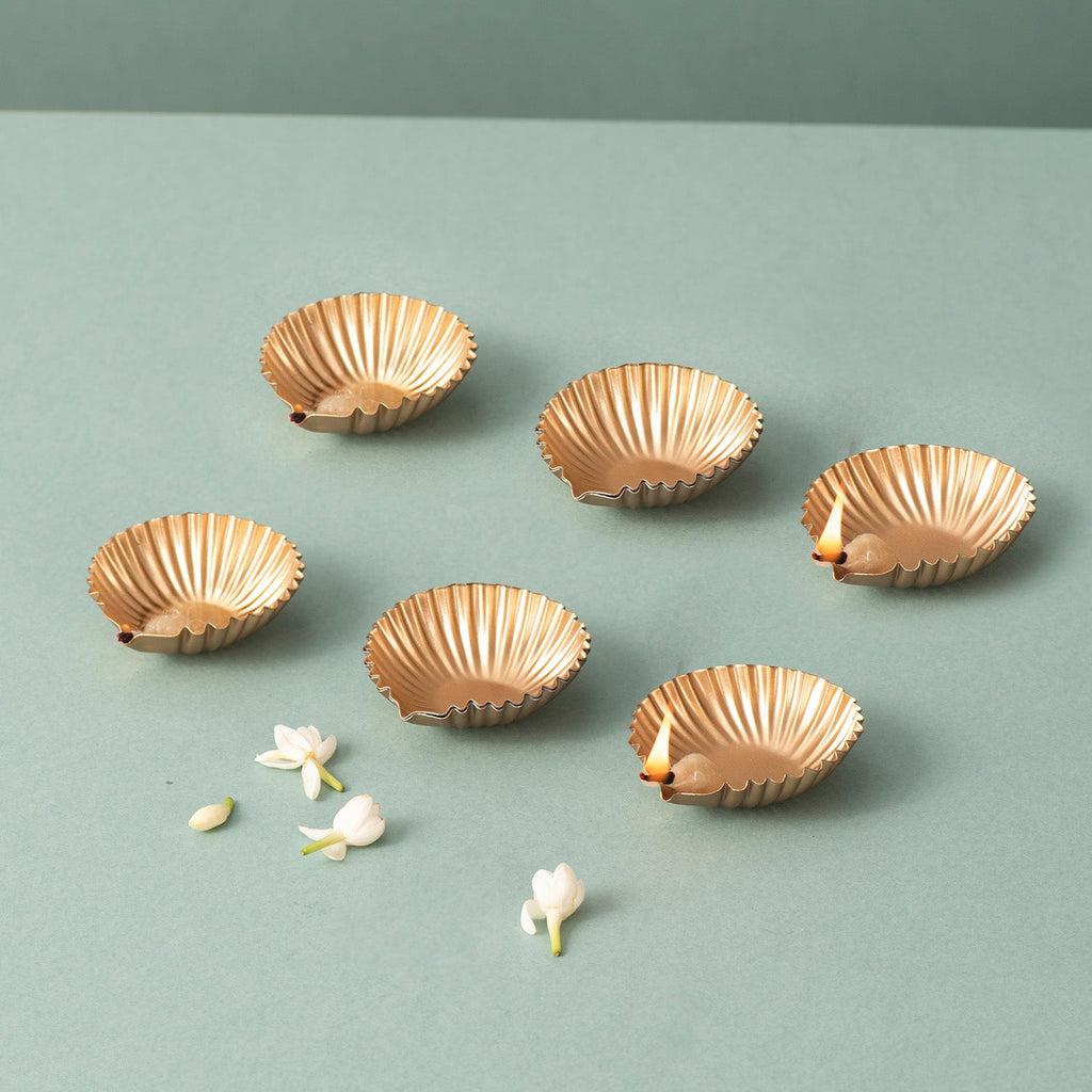 Gold Metallic Design Diyas Set of 6
