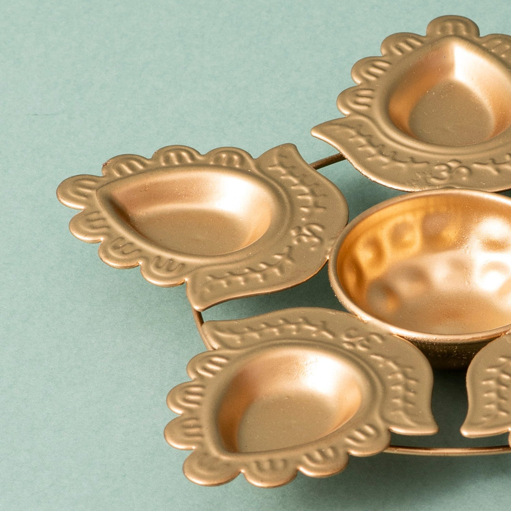 Elegant Golden Candle Holder Urli 5 Diyas