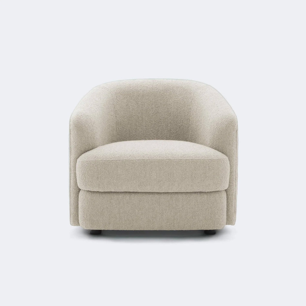 ElegantEnsemble Creme Boucle Sofa