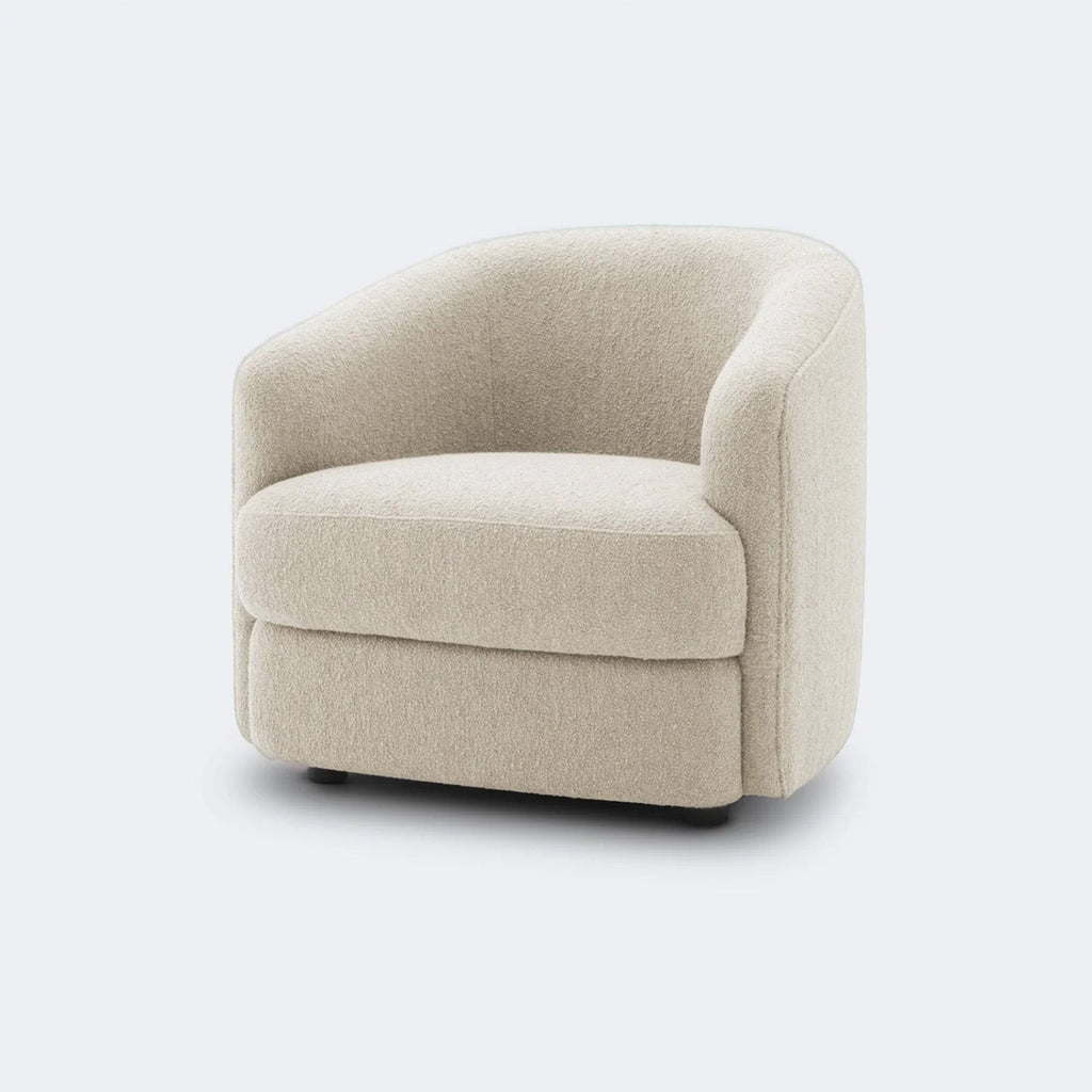 ElegantEnsemble Creme Boucle Sofa
