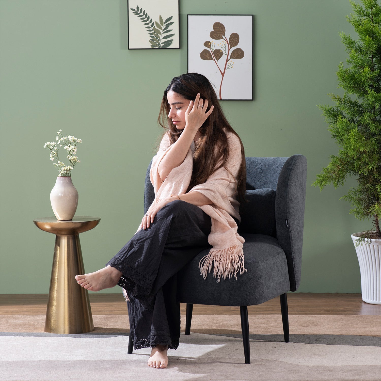 Stormy Comfort Boucle Lounge Chair in Grey Color | Nestroots