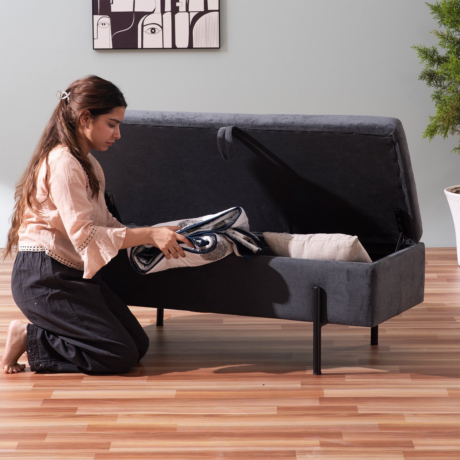 Elegant Grey Functional Flair Storage Bench | Nestroots