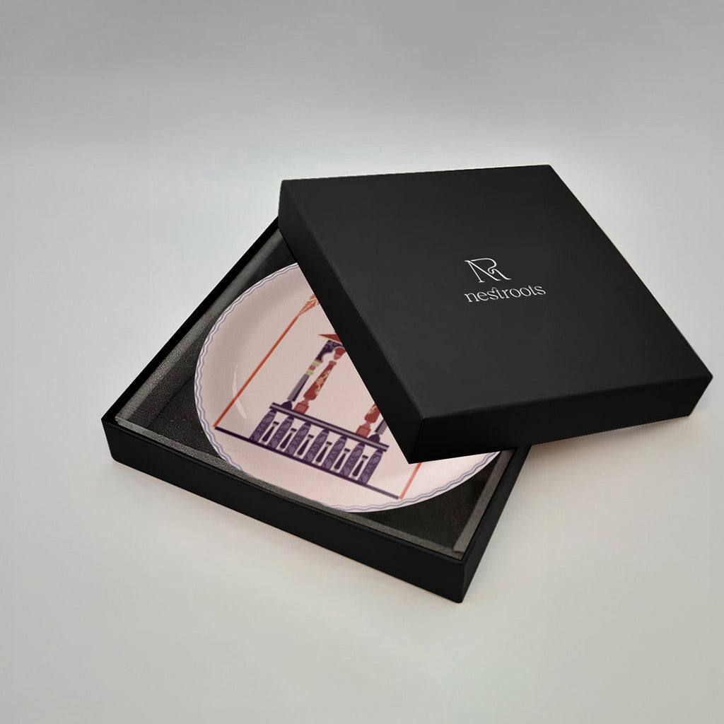 Harmony of Nature and Artistry collage plate Wall Playtes Set of 5