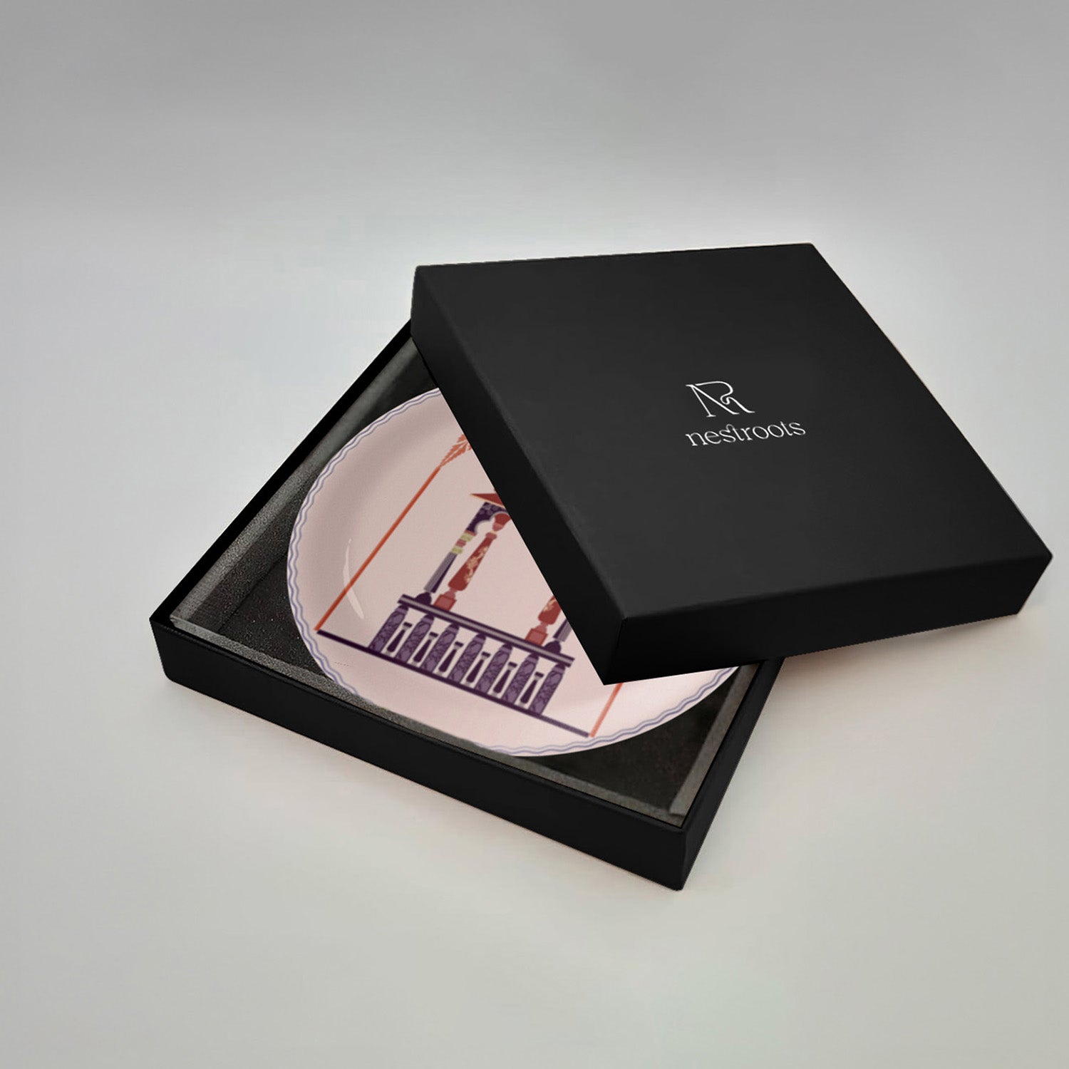 Harmony of Nature and Artistry collage plate Wall Playtes Set of 5