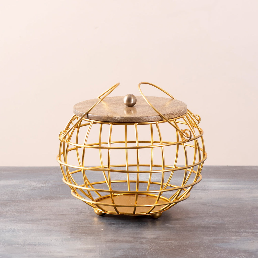 Cache wire basket with lid in Gold Color