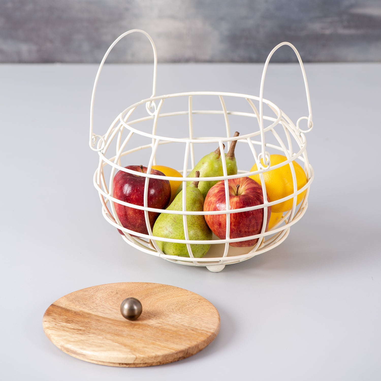 Cache wire basket with lid in White Color