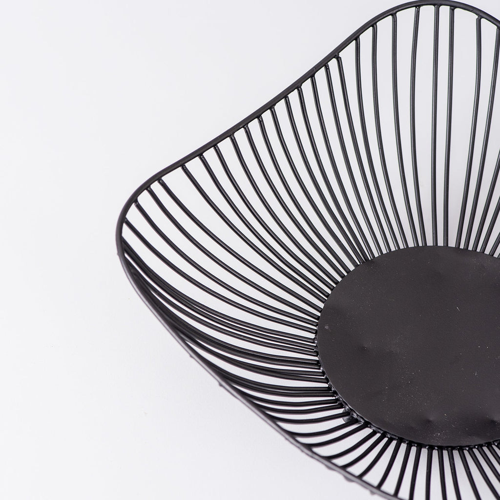 Cache wave wire basket in Black Color