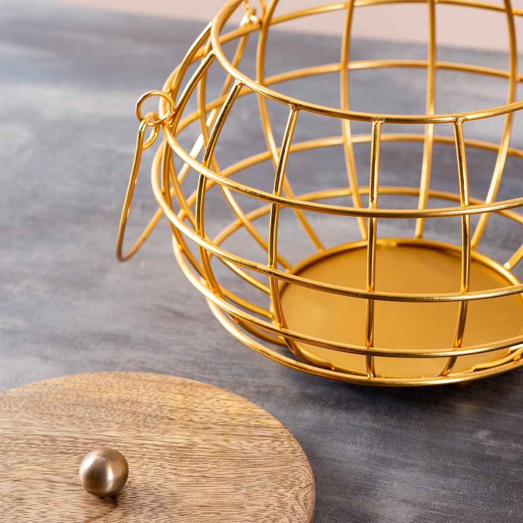 Cache wire basket with lid in Gold Color