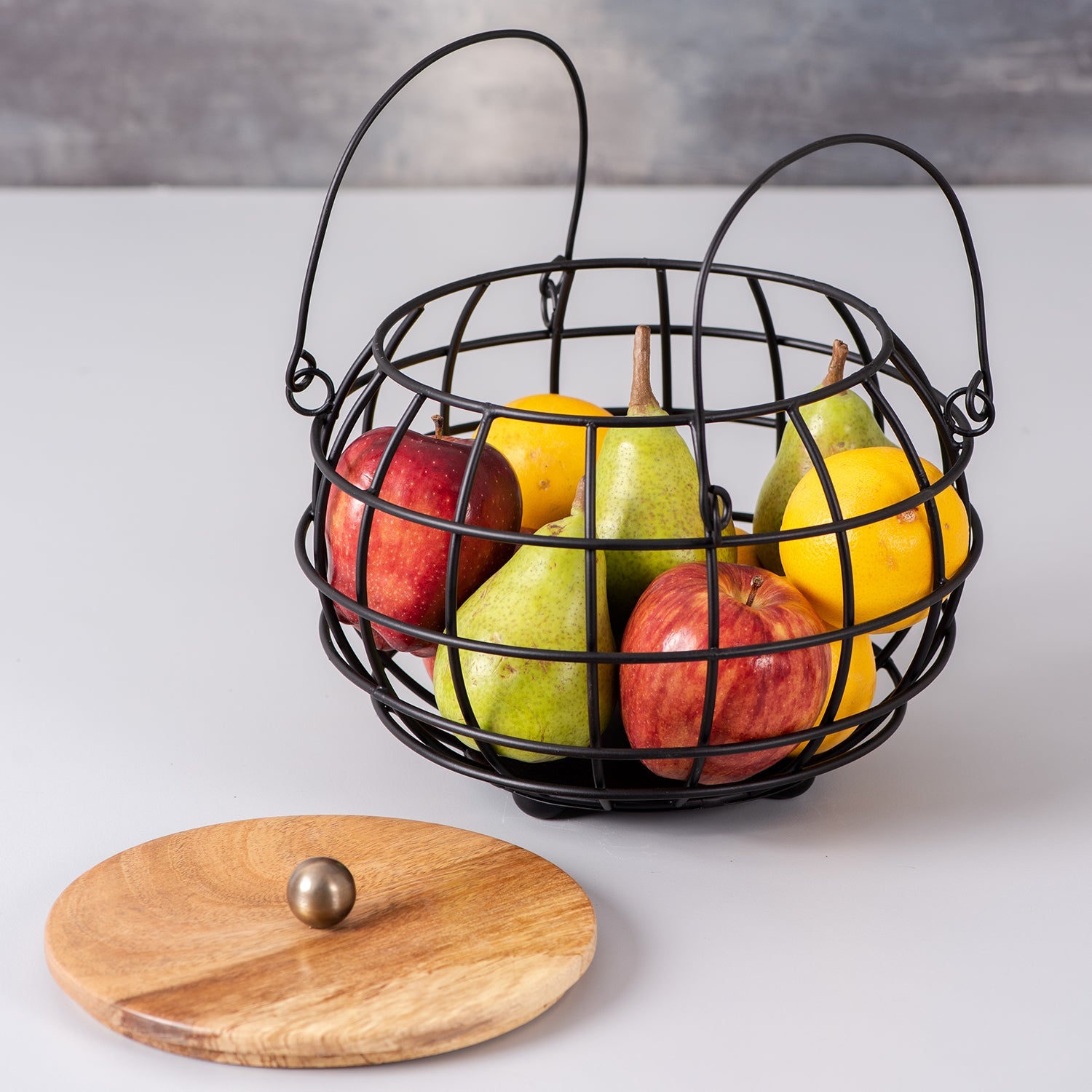 Cache wire basket with lid in Black Color