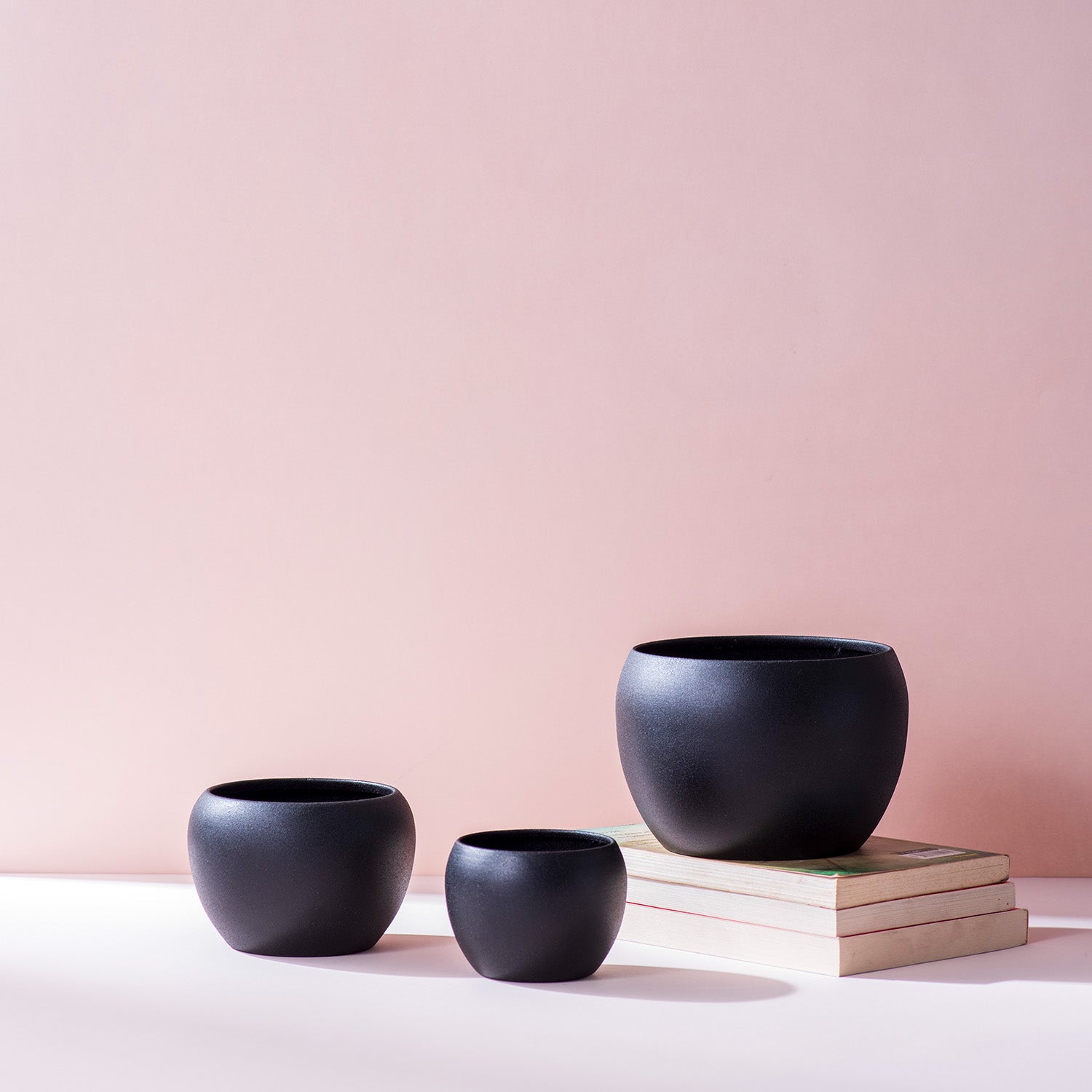 Contemporary Metal Planter Set