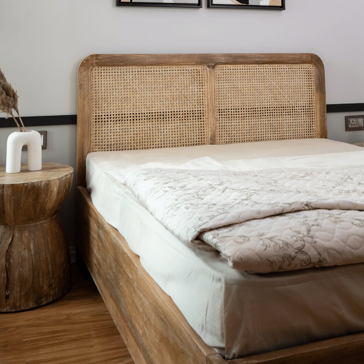 Luna Cane Bed