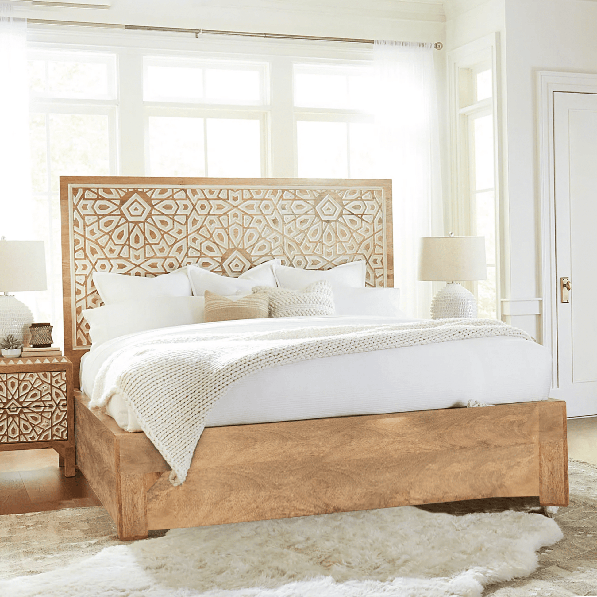 Aakrit 100% Solid Wood Bed